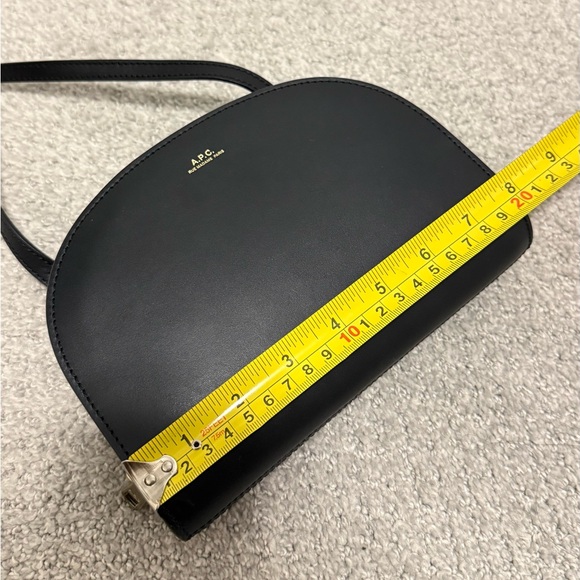 A.P.C. Black Demi-Lune Clutch Leather - Picture 12 of 13